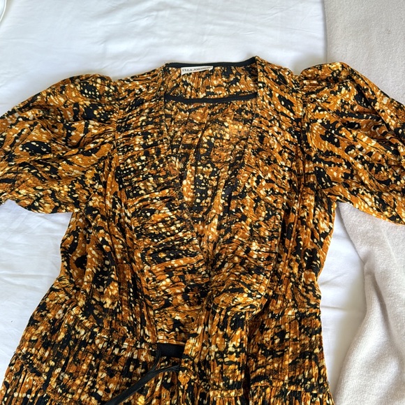 Ulla Johnson Kemala dress in Marigold. Wrap v neck dress. Excellent condition. - Picture 11 of 11